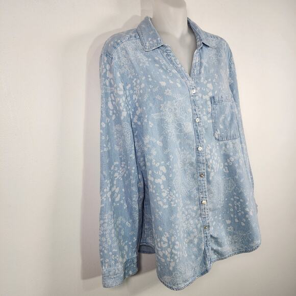 Chico's Womens Chambray Button Floral Shirt Size 2 US L Hemp Blend Denim Casual - Picture 4 of 10